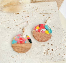 Load image into Gallery viewer, Assorted earrings