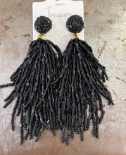 Load image into Gallery viewer, Beaded/clay earrings