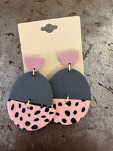 Load image into Gallery viewer, Beaded/clay earrings