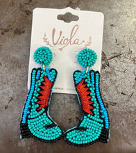 Load image into Gallery viewer, Beaded/clay earrings