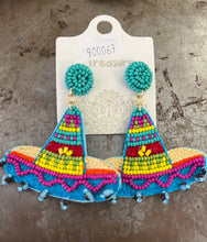 Load image into Gallery viewer, Beaded/clay earrings