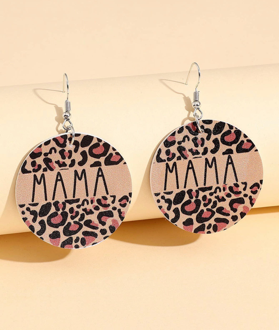 Mama leopard earring