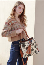 Load image into Gallery viewer, Olivia animal print contrast hobo
