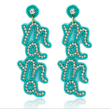 Load image into Gallery viewer, Beaded earrings
